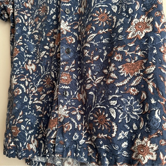 A&F • Linen Blend Floral Print Short Sleeve Shirt - Picture 4 of 7